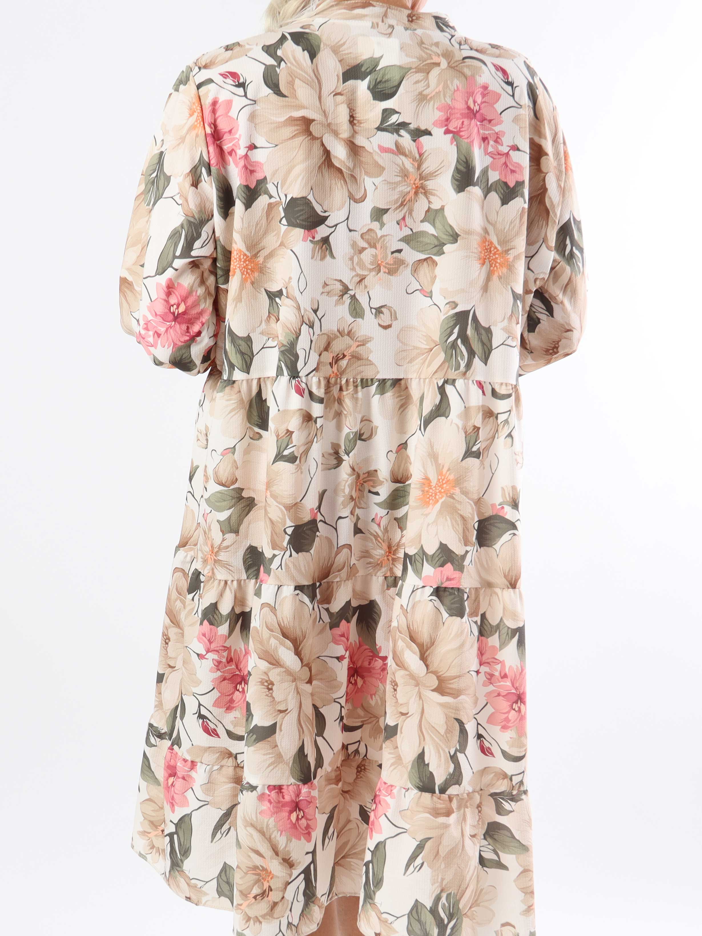 Flower Dress - Söt blommig plus size-klänning med lager-på-lager-look